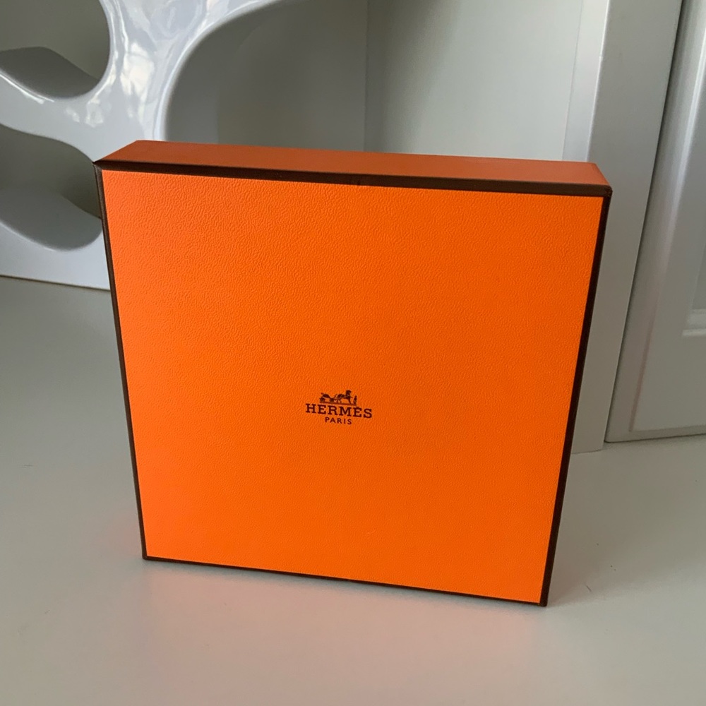 Hermès Orange Cardboard Gift Box BRAND NEW
